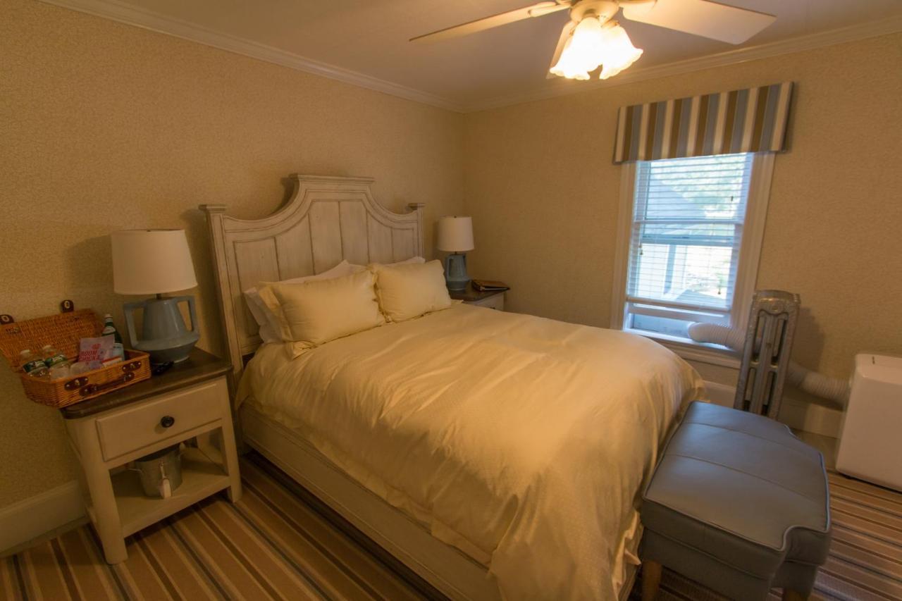 Inn At Tyler Hill ภายนอก รูปภาพ